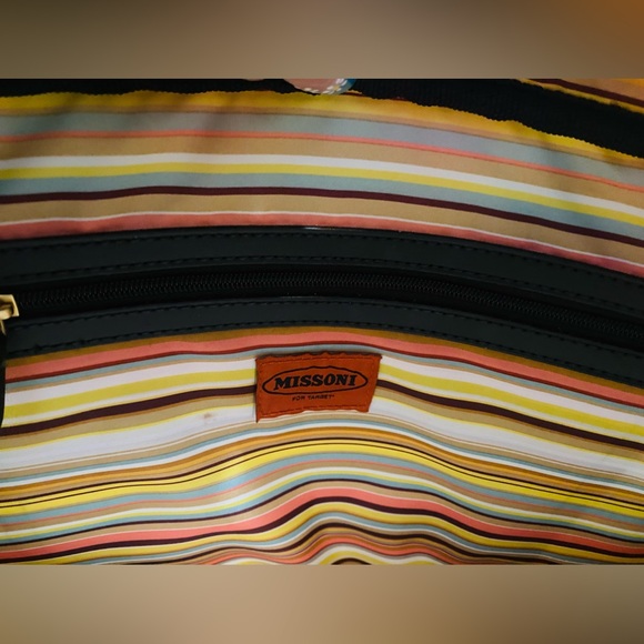 NWT Missoni x Target zig zag printed nylon tote bag w/crossbody strap - Picture 4 of 10